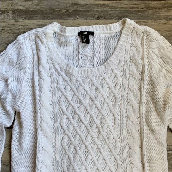 Women's H&M Long Sleeve Knit Sweater Medium - Picture 2 of 8
